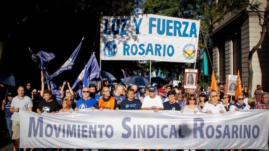 Jornada de protestas en Rosario: actos, movilizaciones y piquetes contra las políticas económicas