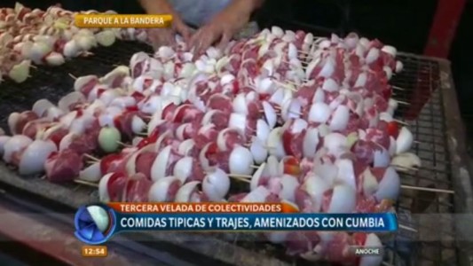 Tercera velada de Colectividades: comidas típicas y trajes amenizados con cumbia