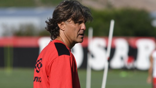 Héctor Bidoglio dejó su cargo como DT de Newell's