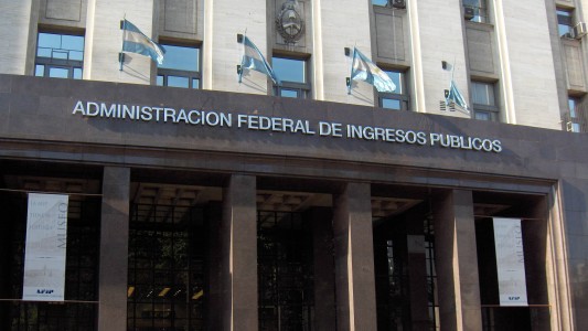 AFIP recibió datos de 35.000 cuentas bancarias de argentinos en el exterior