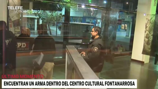 Extraño hallazgo: un arma en el Centro Cultural Roberto Fontanarrosa