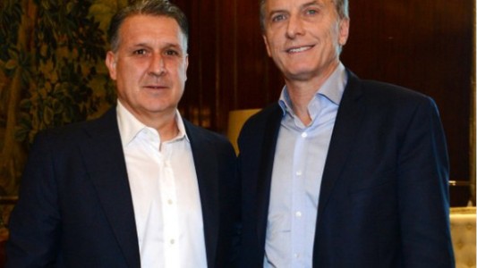 El Presidente recibió a Martino y le deseó éxito a la Selección en la Copa América