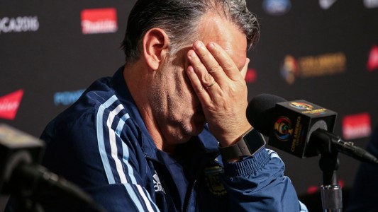 Cuáles son los motivos de la renuncia de Martino