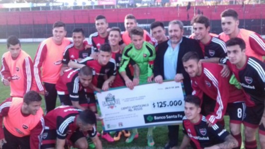 Noche de Copa: no hubo festejo para los equipos de la ciudad