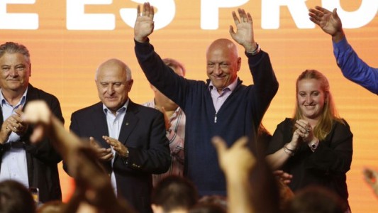 Bonfatti fue el candidato más votado y Perotti se quedó con la interna del peronismo