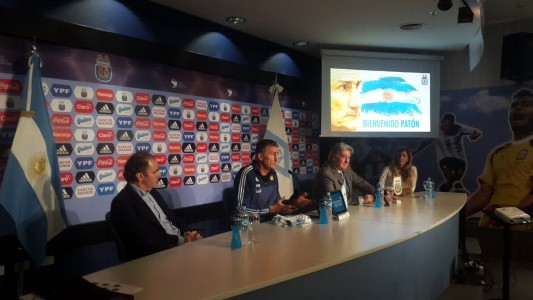 Bauza: “No voy a convencer a nadie, mi intención es ver si puedo hablar con Messi”