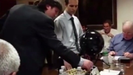 Por las dudas: el vice de Central pidió chequear las bolillas antes del sorteo de árbitros para la Copa Argentina