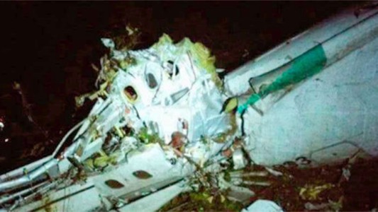 Cayó el avión que llevaba al Chapecoense a Colombia para la final de la Sudamericana