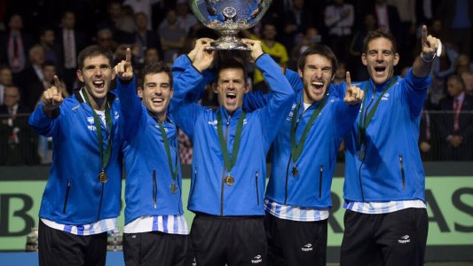 El equipo campeón de la Davis será recibido hoy en la Casa de Gobierno