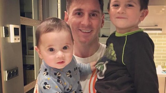 Padre baboso: Messi grabó a su hijo bailando y el video explotó en las redes