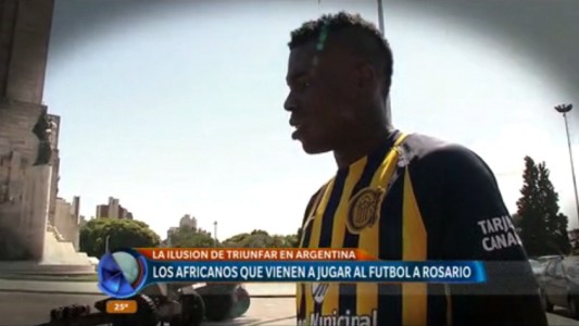 De África al Gigante: dos jugadores nigerianos se preparan para vestir la camiseta de Rosario Central