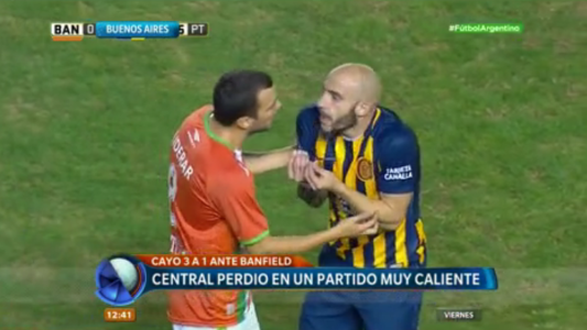 Central perdió frente a Banfield en un partido muy caliente