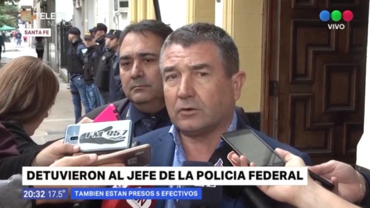 Detuvieron al jefe de la Policía Federal de Santa Fe y a otros cinco efectivos