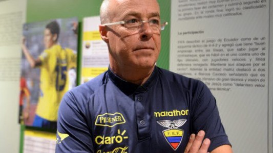 Jorge Célico, DT de Ecuador: "Eliminar a Argentina es una posibilidad de poder reivindicarnos"