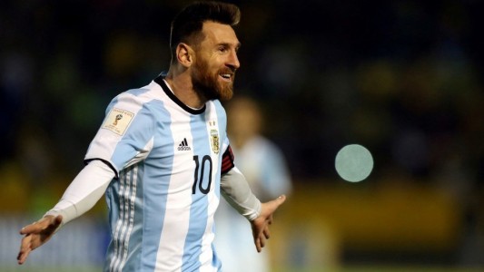 Argentina clasificó a Rusia con tres goles de Messi