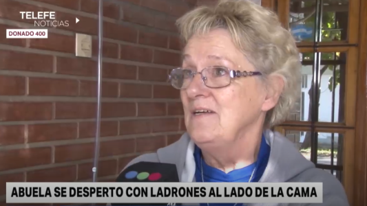 Una jubilada se despertó con tres ladrones en su casa