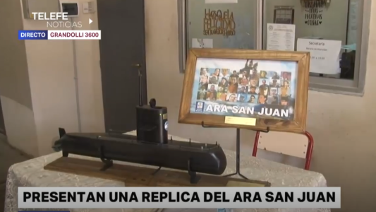 Alumnos de una escuela técnica presentan una réplica del ARA San Juan