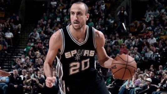 Manu Ginóbili: un golpe, un doble y un triple