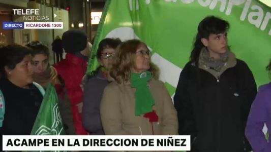 Trabajadores reclaman frente a la Dirección Provincial de Niñez por precarización laboral