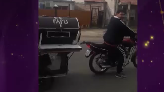 Nuevo éxito viral: tiene una parrilla móvil y lleva asado a domicilio