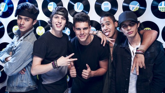 Delirio y fanatismo por CNCO en Rosario