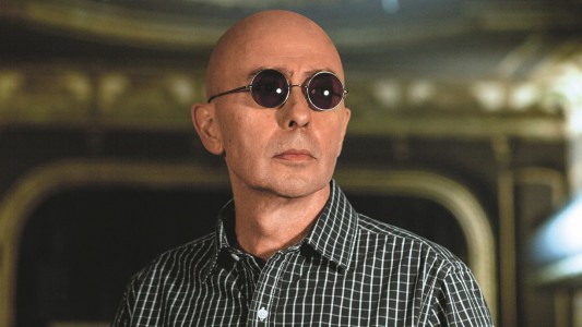 El Indio Solari presentó dos nuevos temas de su próximo disco