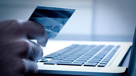 En el primer día del CyberMonday participaron 1,8 millones de personas