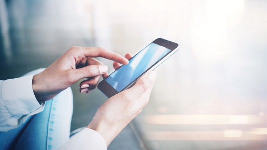 Creció la conexión a Internet desde dispositivos móviles por sobre los accesos fijos