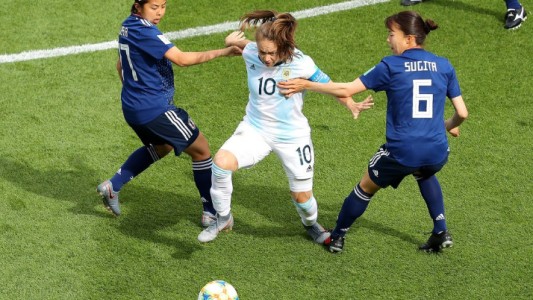 Mundial de fútbol femenino: las chicas van por la historia ante Escocia