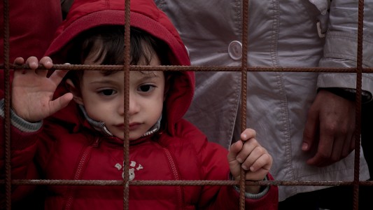 Unicef denuncia que alrededor de 500.000 niños refugiados cayeron en manos de traficantes en su escape a Europa