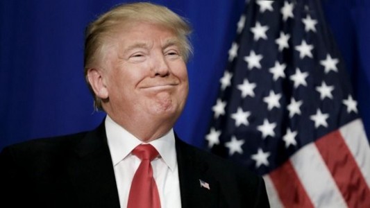 Trump despidió a la fiscal general que cuestionó su decreto migratorio