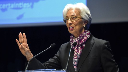 Christine Lagarde anunció que se aparta temporalmente de la dirección del FMI