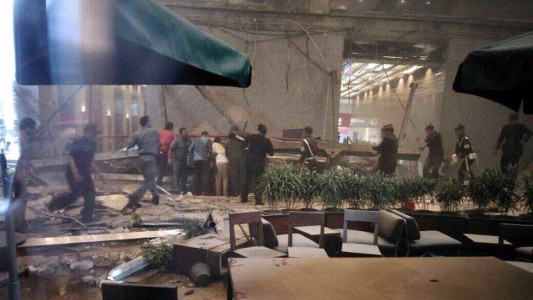 Indonesia: más de 70 heridos al derrumbarse un balcón de la Bolsa de Yakarta