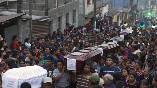 Guatemala: ascienden a más de 60 los muertos por la erupción del volcán de Fuego
