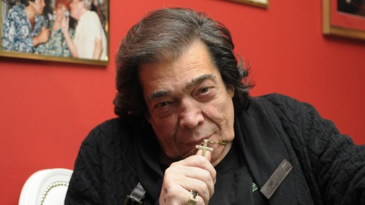 Cacho Castaña habló en radio para desmentir su propia muerte