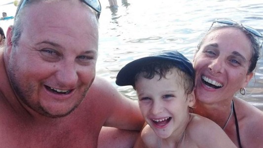 Su pequeño hijo de 5 años murió por un aneurisma y decidieron donar sus órganos