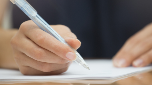 La prueba de inteligencia de solo tres preguntas que muy pocos pueden superar