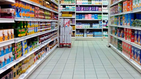 En mayo, las ventas en supermercados cayeron un 13, 5% y un 18,7% en shoppings