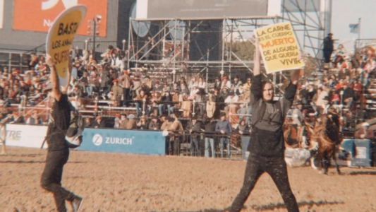 Militantes veganos amenazan con volver a La Rural cuando vaya Macri