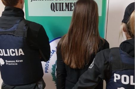 Detuvieron a una mujer que se sacaba fotos mientras abusaba de su hijo