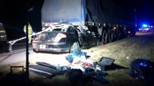 Un automovilista murió al chocar con un camión en la autopista Rosario-Santa Fe