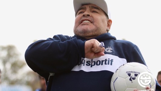 Comenzó la era de Maradona en Gimnasia