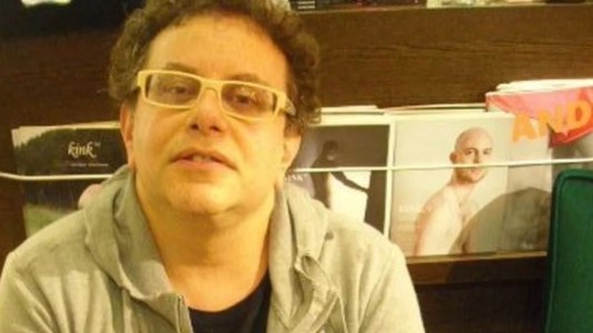 Le negaron el ingreso a un escritor argentino en Irán por ser gay