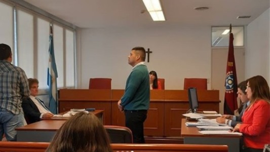 Salta: juzgan a un hombre acusado de golpear con un machete a un perro