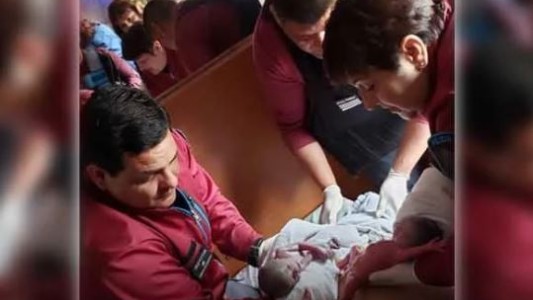 Policías atendieron un parto de mellizos sietemesinos en un albergue transitorio