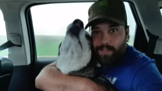 Recuperó a su perro después de cuatro años: así fue el emotivo reencuentro