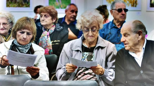 Jubilados y pensionados ya le deben casi 160 millones de pesos a la Anses por créditos