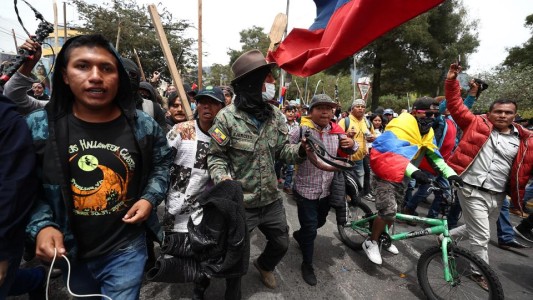 Argentina y otros seis países expresaron su "firme respaldo" al Gobierno de Ecuador