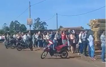 Misiones: fila de más de 10 cuadras para conseguir trabajo en una panadería