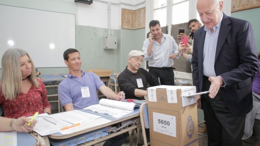 Votó Lavagna: "Que sea una elección tranquila, como todo parece indicar"